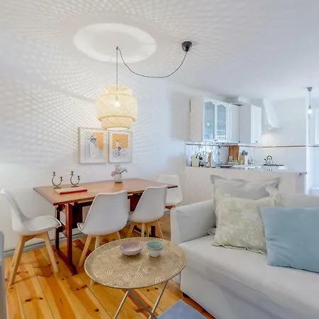 Apartment Bright & Spacious Alfama Apartment, By Timecooler