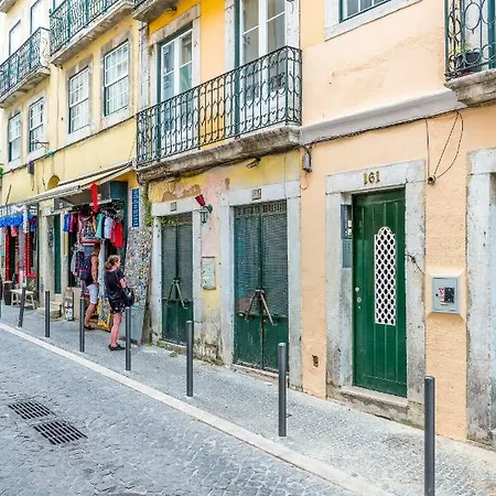 Bright & Spacious Alfama Apartment, By Timecooler * Lisbon
