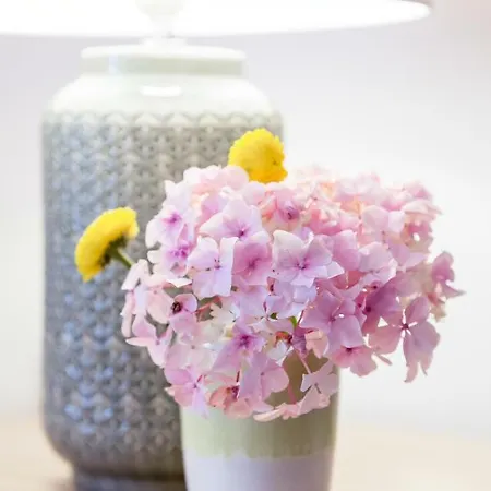 Bright & Spacious Alfama Apartment, By Timecooler ליסבון