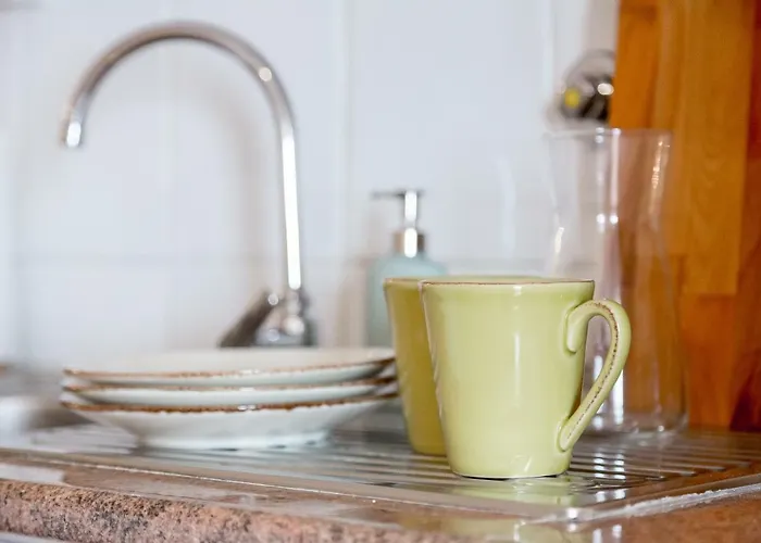 Bright & Spacious Alfama Apartment, By Timecooler Apartman Lisboa