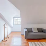 Bright & Spacious Alfama Apartment, By Timecooler