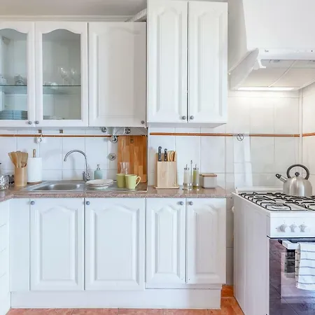 Bright & Spacious Alfama Apartment, By Timecooler * Лісабон